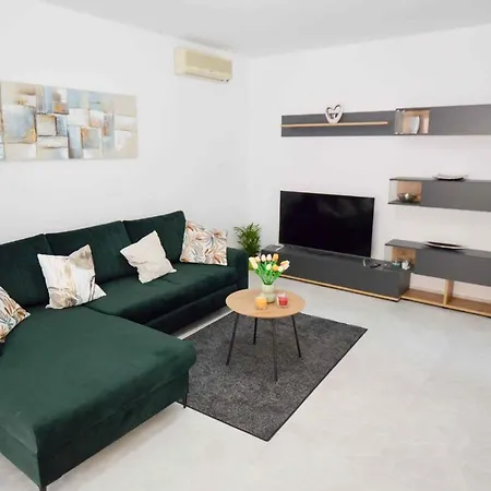 Three-bedroom 2 메덜린