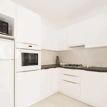 Lejlighed Three-bedroom 2