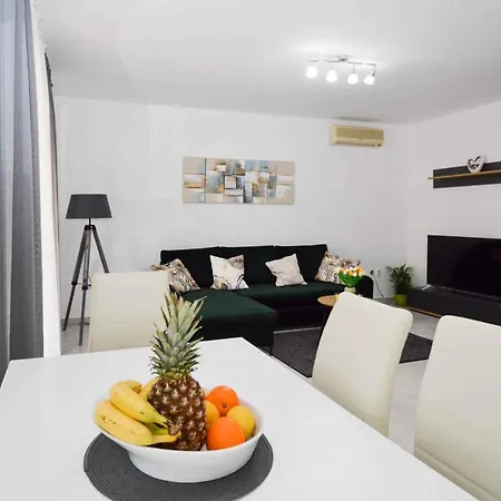 Three-bedroom 2 메덜린